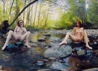 Ana Molly & Belle Mutual Masturbation