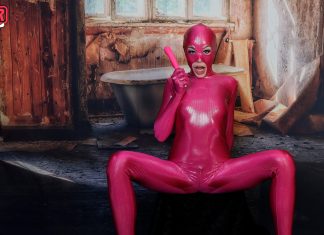 Rebeka Black – A Playful Gimp