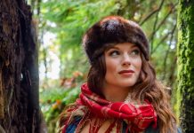 Open Borders: O Canada (Bonus Intimacy)