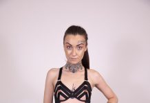 Tattoed Beauty Show On The Couch