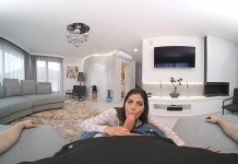 Curvy Latina VR fun with Busty Sheila Ortega
