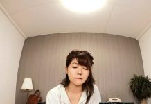 Girls Stop By For A Quickie At A Sex Shop For Women!