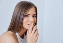 Sweetie Rubs Cunt To Relax