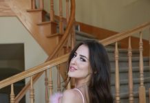 Aubree Fucks Her Best Friends Boyfriend