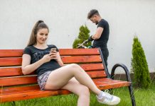 Teen Girl Fucks the Gardener