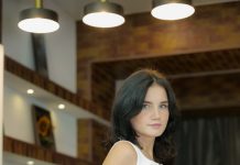 Super Sexy Big Tits Teen Quinlinn Massage And Fucked By Stepbrother