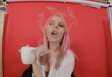 Chloe Toy – Vaping