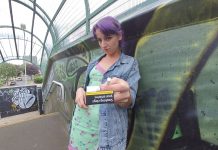 Annabel Lee – Smoking On The Bridge