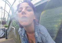 Annabel Lee – Smoking On The Bridge