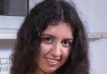 Katty West Is With Us In VR Today Playing Naked And Fingering Her Pussy