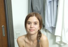 Lina Takes Off Her Clothes For Us And Lets Us See Her Lovely Pussy