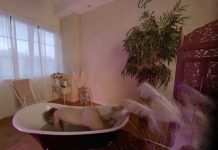 Join Me For a Relaxing Bath