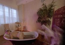 Join Me For a Relaxing Bath