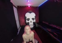 Lapdance – Amateur Striptease VR