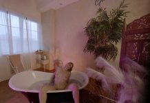 Join Me For a Relaxing Bath