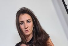 Sexy Mistress Lilian Treats You Like Worthless, Pathetic Piece Of Shit