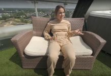 Hot Tanned Girl Adreana Oils Up In The Sun And Jills Herself Off With Huge Clear Dildo