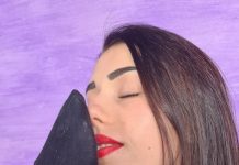 Seductive Petra Lures You With Her Sweaty Feet After An Intense Workout