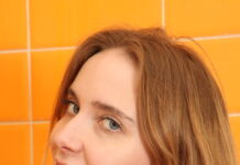 Isabel Stern gets naked in the shower for her VR show