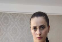 Banging Room Service Hottie