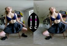 180Vr Blizard Dances And Shows Her Teenager Naked Body