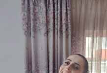 At The Massage Parlor – Relax And Fuck