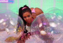 Kira’s Sweet Love Lollipop