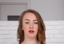 Sexy babe Emma Fantazy is so horny she soaked her panties