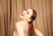 Macy Ssens comes in to get naked for us and show off her big boobs in VR