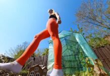 Giantess Maria zertritt ein ganzes Dorf