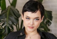 Rookie Cop Jade Valentine – Fuck My Young Pussy Deep & Hard or Go To Jail!