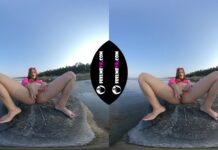 Gabby Bella Masturbates With 4Fingers On The Beach