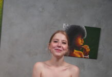 St Martha slips off her jeans and slides her fingers into her pussy in VR