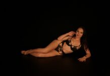 Noir – Bella Angel