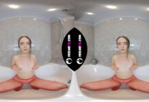 Phoneixa Fisting With Man Hand And Masturbates VR180