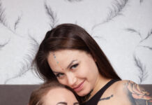 Jess Mori and Emma Fantazy from the Ukraine get naked