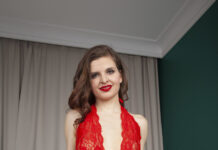 Zlata N is a sexy thin babe from The Ukraine who strips for us in VR