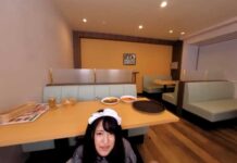 Monster Customer – Flirting With A Hot Waitress