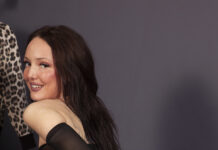 Russian babe Miss Alexis comes to play naked in VR today