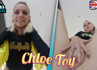 Face sitting cosplay