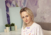 A cute model from Russia with a cute pussy too Miss Hanna Rey