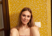 Mencia Francis takes off her panties to show us her well shaved pussy