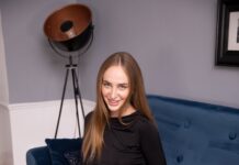 Hot Holly Whore Wants To Get Fucked By Your Hard Dick