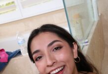 Madison Surprises Her Boss In The Shower