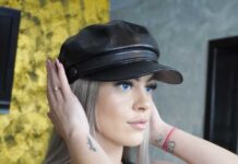 Backing Vocal Gets Fucked