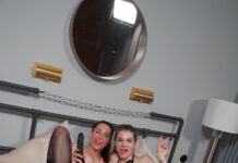 Amanda Clarke and Ally Foxy get naked and shoves dildos into their pussies