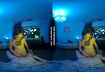 Brille Giving Sexy Striptease Lapdance With Pussy Licking Dildo For Ingrida Pov