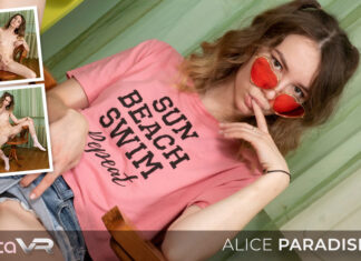 Alice Paradise comes to our VR room to finger fuck her pussy