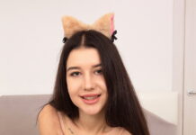 Jolie Butt plays and teases and then pulls off her panties to get fucked in VR