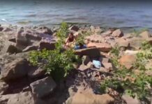 I Was Walking By The Sea And Accidentally Saw My Friends Fucking On The Beach